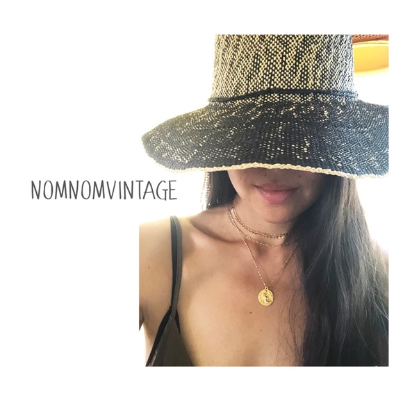 Gold Chain Necklace Set 3 Pieces NEW! ✨ - Picture 2 of 2